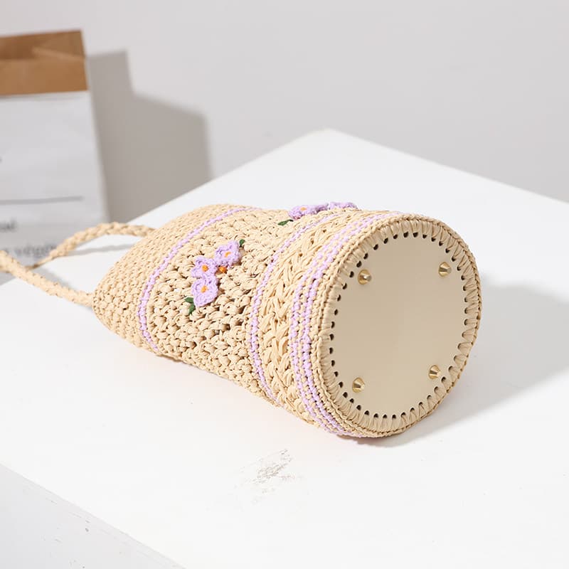 花刺繍入り円筒型カゴバッグ