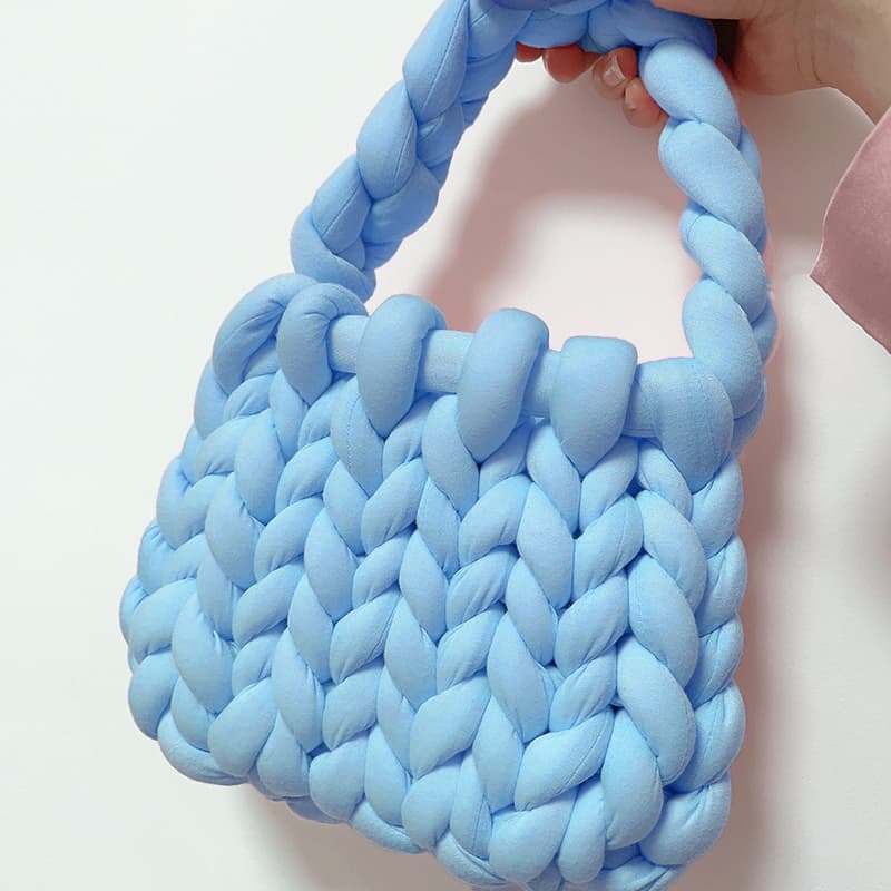 カゴバッグ もこもこ編み込みバスケットバッグ