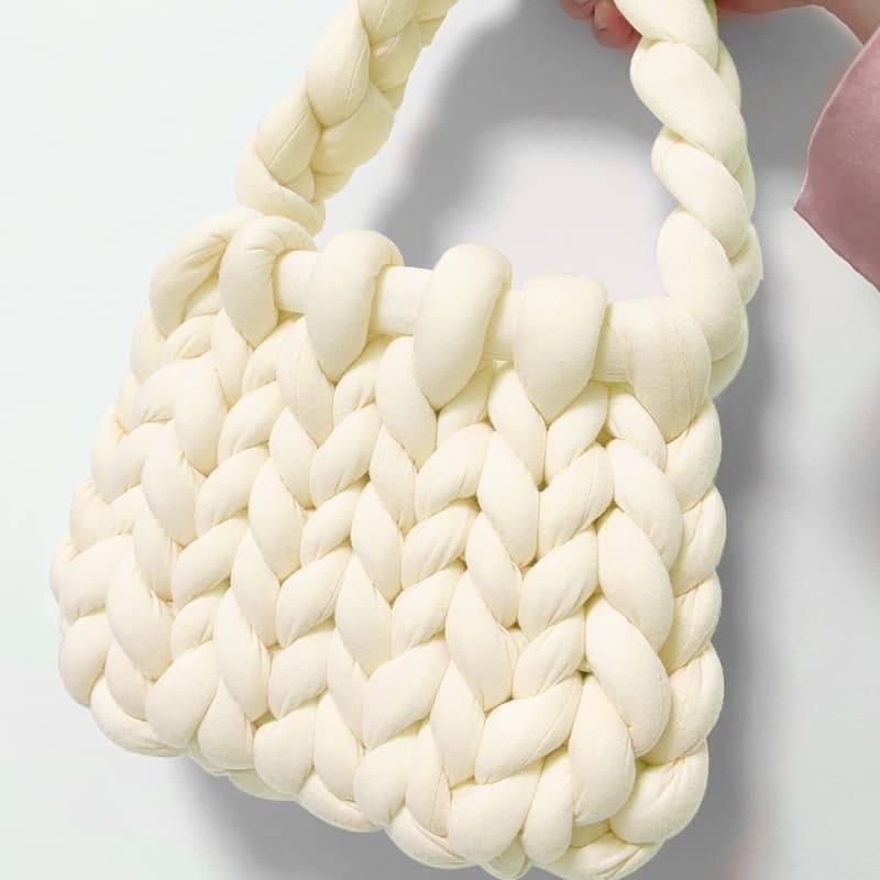 カゴバッグ もこもこ編み込みバスケットバッグ