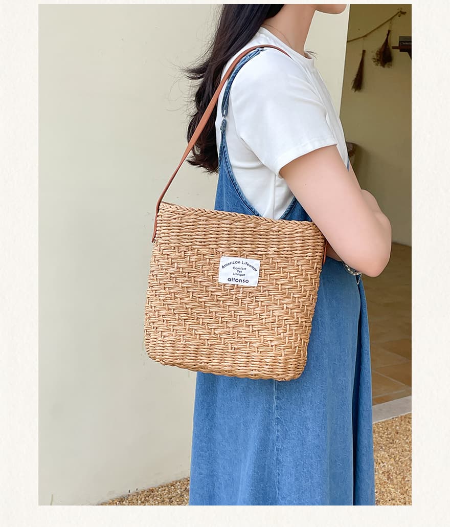 カゴバッグ 優美な手編みナチュラルショルダー