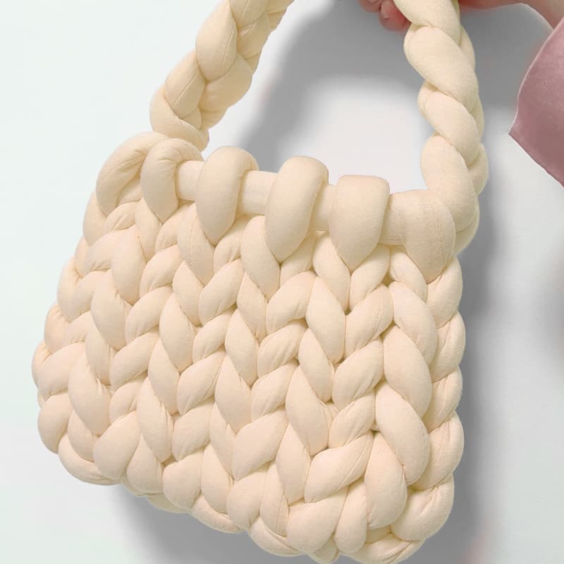 カゴバッグ もこもこ編み込みバスケットバッグ