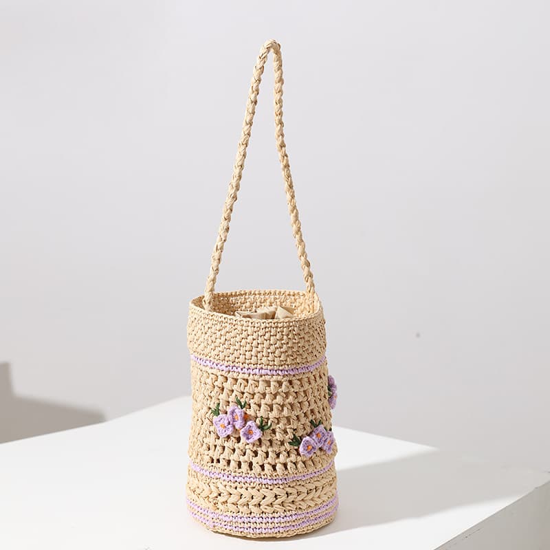 花刺繍入り円筒型カゴバッグ