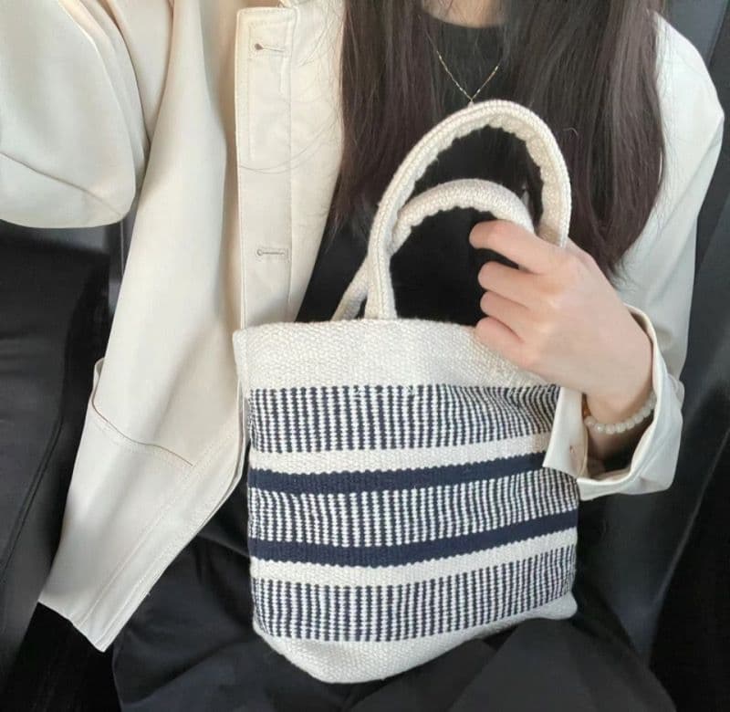 カゴバッグ 手編み模様のナチュラルカゴトート