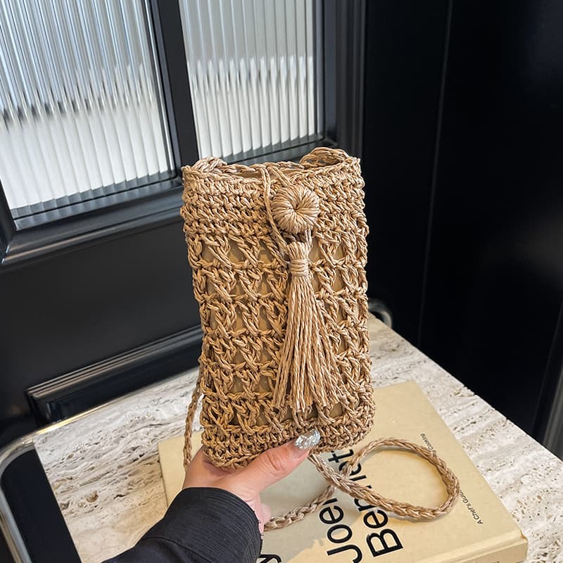 カゴバッグ 麻紐編み手作りタッセル付きミニショルダー