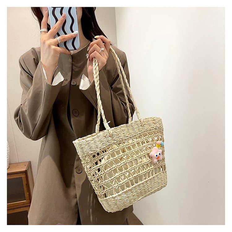 カゴバッグ 夏色かわいい ゆったりメッシュ かごトート