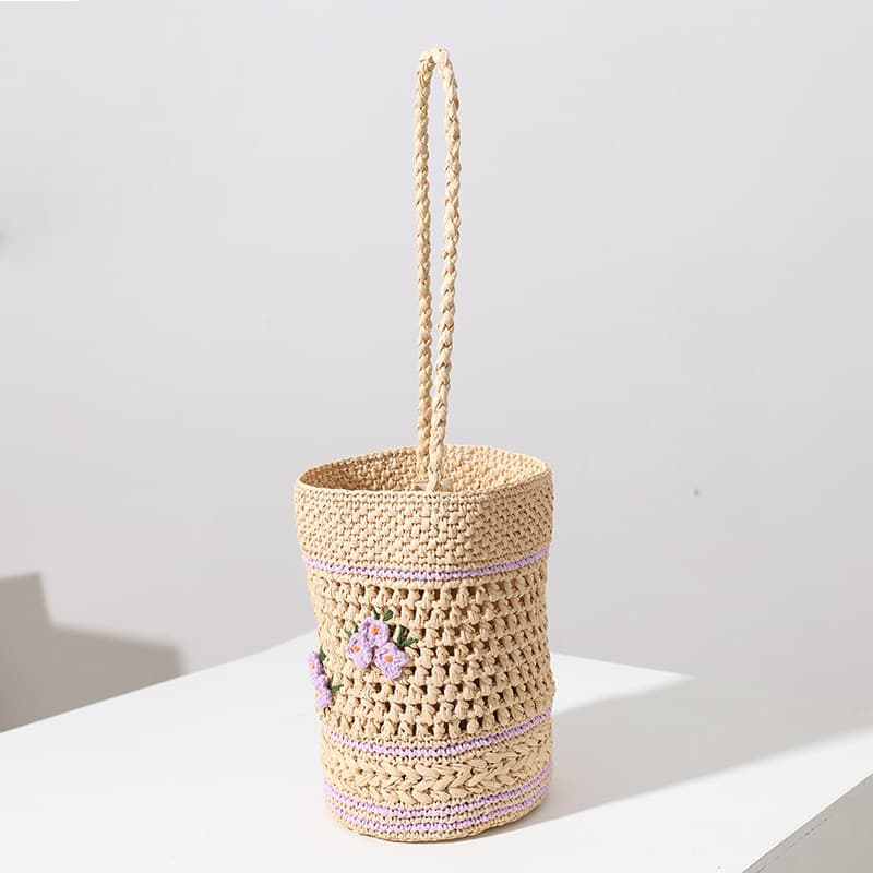 花刺繍入り円筒型カゴバッグ