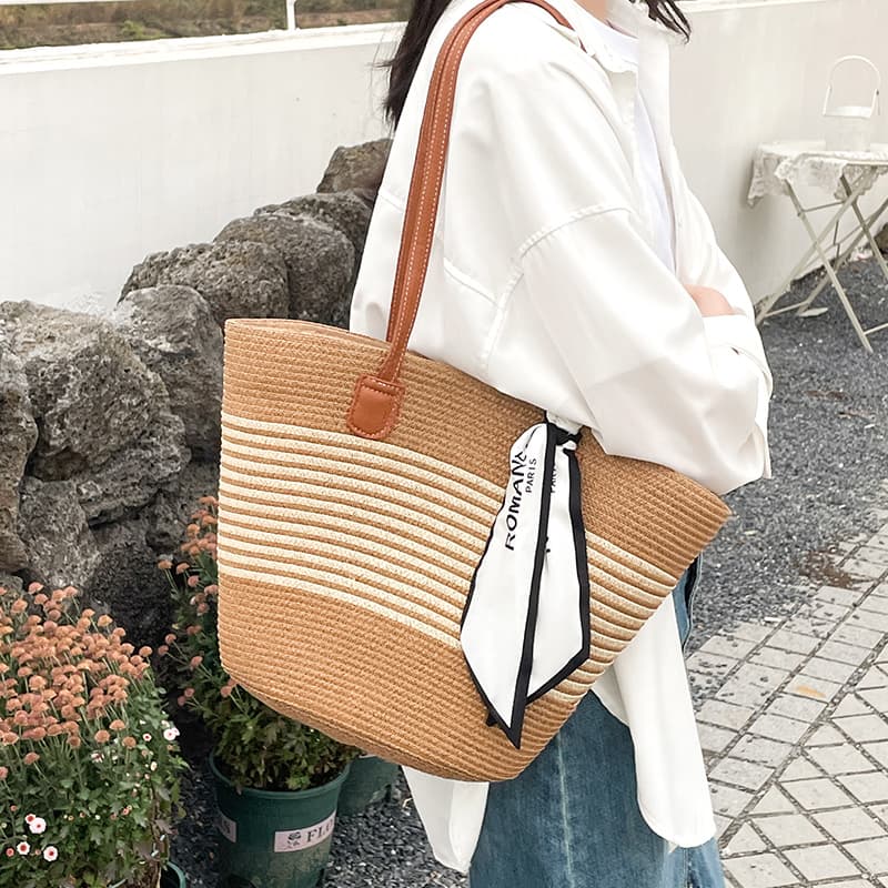 カゴバッグ 風合い豊かな天然素材 スカーフ付きかごトート