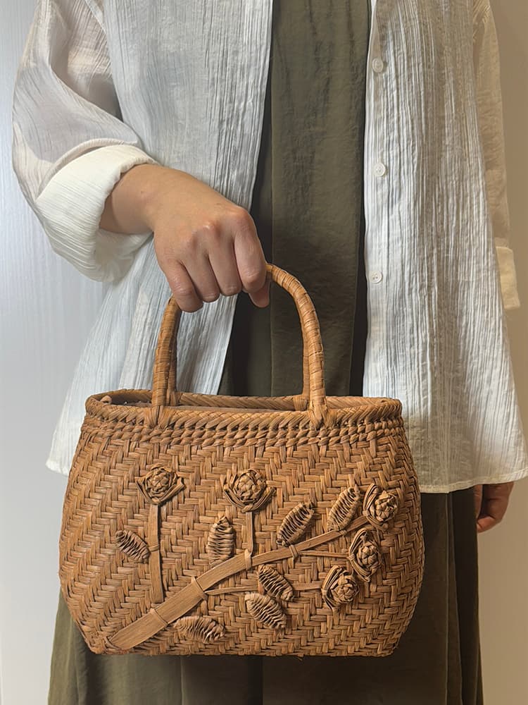 カゴバッグ 花咲く藤蔓 自然素材かごバッグ