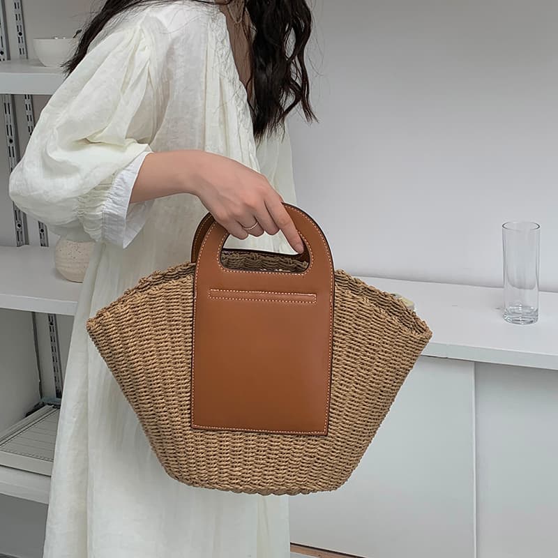 天然素材のハンドル付きカゴバッグ