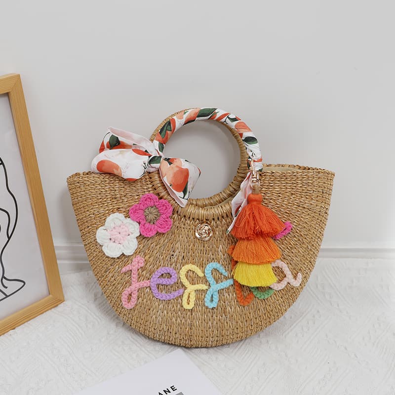 カゴバッグ 刺繍タッセル付きリゾートかごバッグ